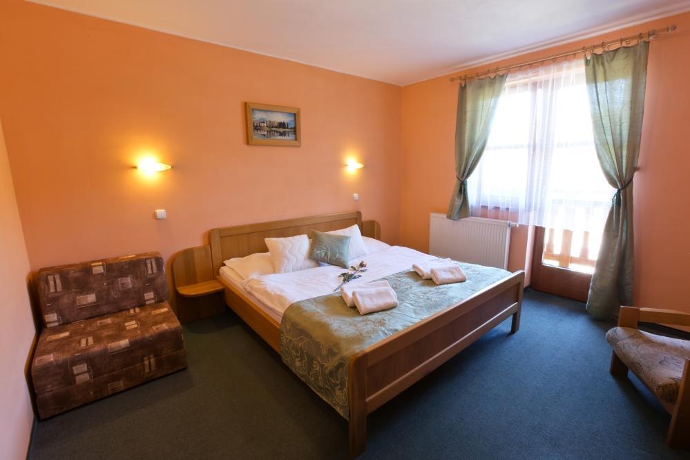 Hotel Gobor Vitanová Екстериор снимка